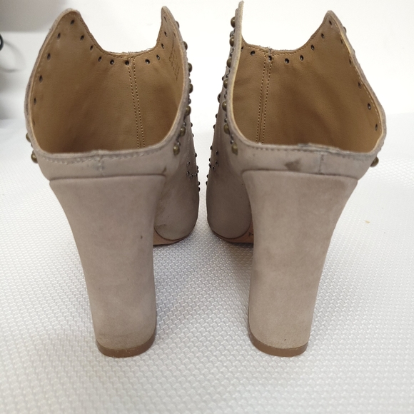 Joe's Jeans Studded Western Mule Heels. Size 6.5 - Picture 3 of 13